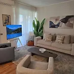 Апартаменты Icon Centro By Icon7 Luxury Комо